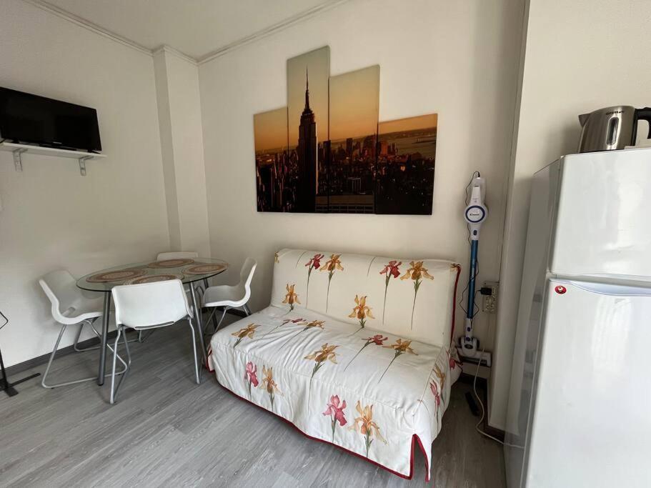 Ca-Milla Con Parcheggio Privato Appartement San Remo Buitenkant foto